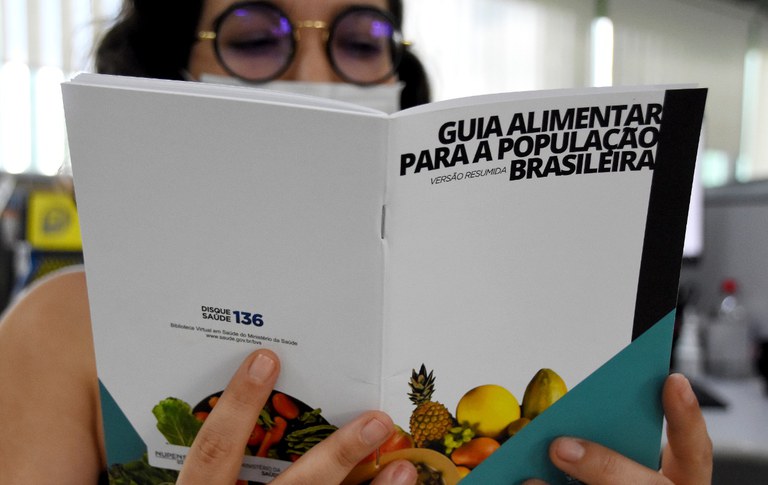 Saúde Lança Guia Alimentar De Bolso Para Crianças Menores De 2 Anos 2855